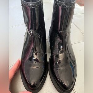 DR Marten Flora Patent leather boots